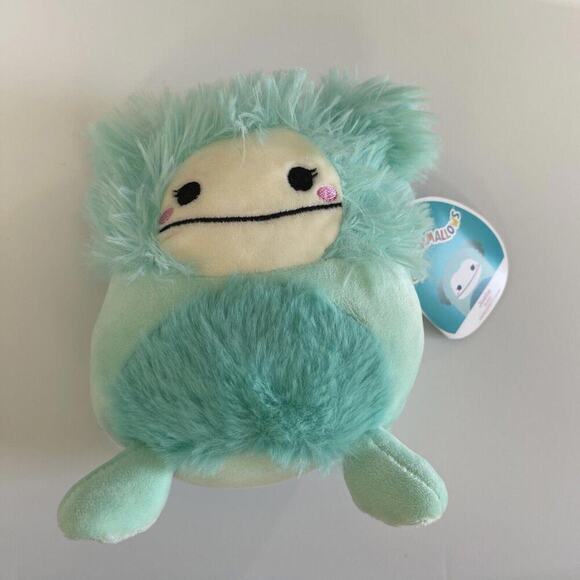 Squishmallow Joelle The Blue Bigfoot 5 Inches HTF NWT - Picture 1 of 2